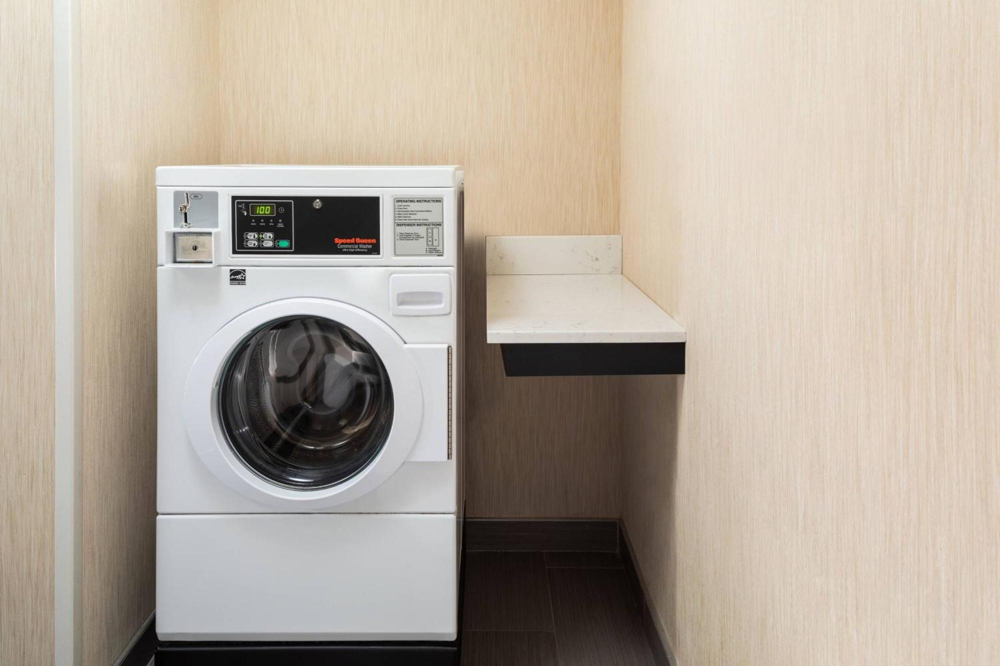 Fairfield Inn & Suites By Marriott New York Staten Island Eksteriør billede